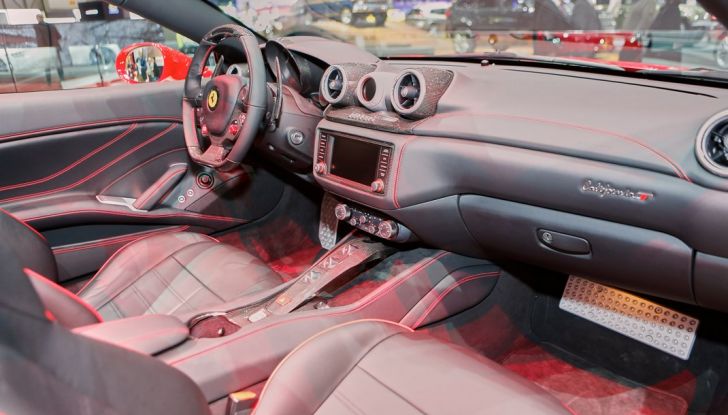 Ferrari California T live Ginevra 2016