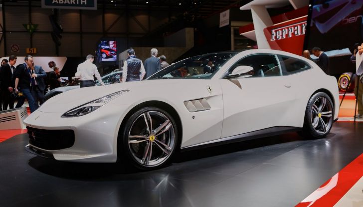 Ferrari GTC4 Lusso live Ginevra 2016