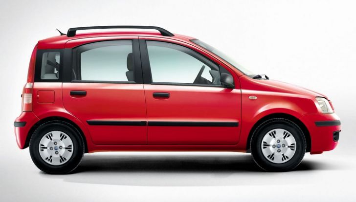 Fiat Panda, auto per neopatentati, fiancata.