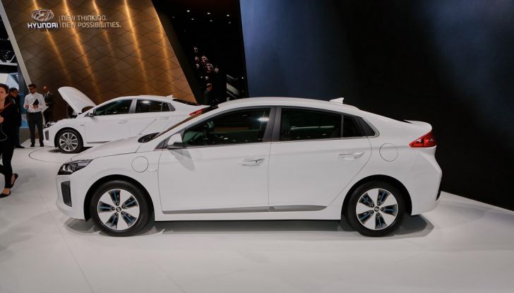 Hyundai-Ioniq-Plug-in-live-ginevra-2016