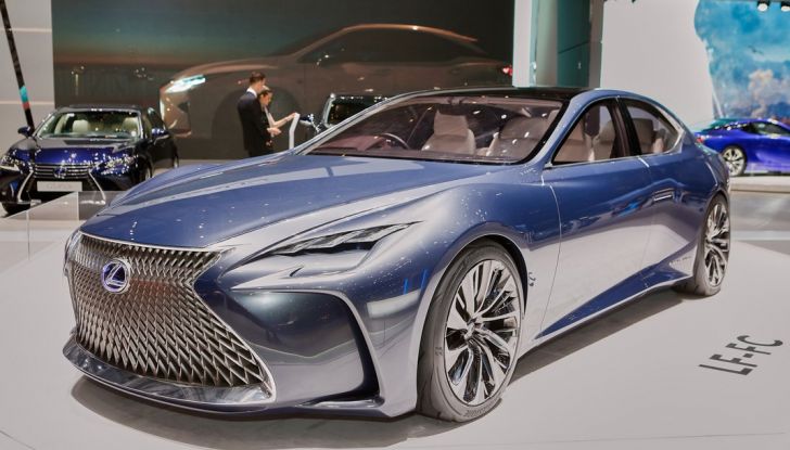 Lexus LF-FC live ginevra 2016