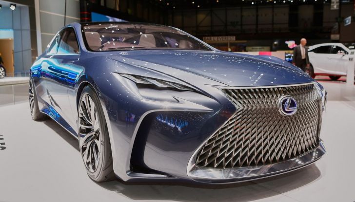 Lexus LF-FC live ginevra 2016