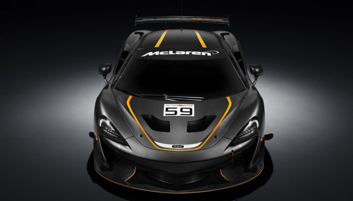 McLaren 570S GT4 - Foto 9 di 10