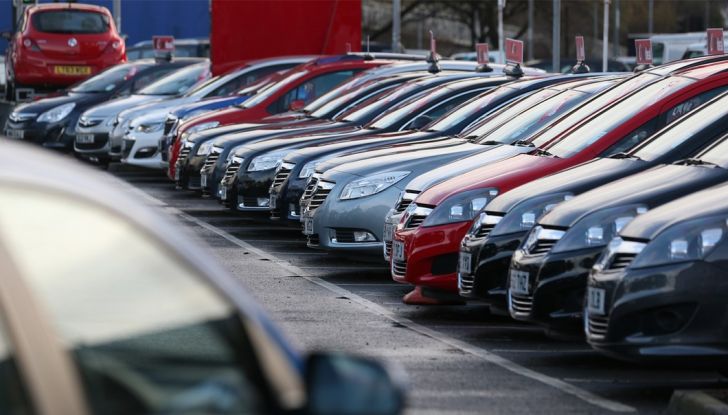 Mercato auto febbrio 2015