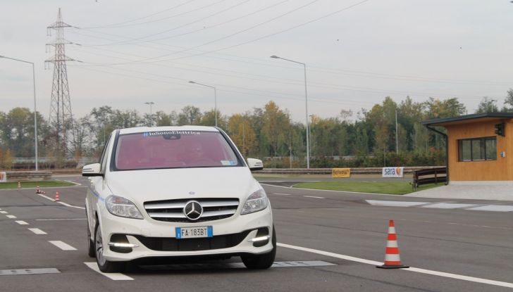 Mercedes Classe B Electric Drive: a Roma e Milano sarà a noleggio - Foto 7 di 10