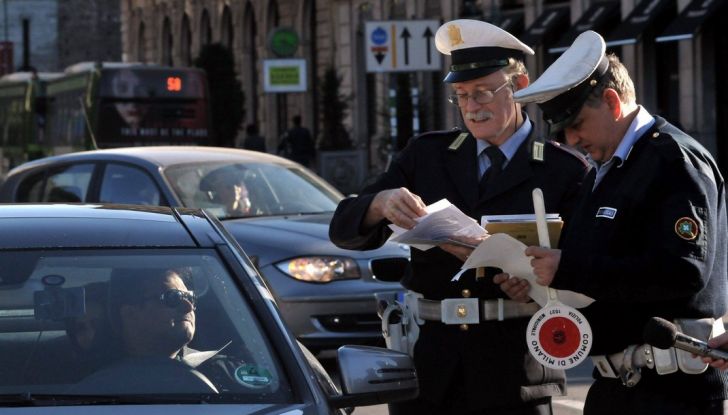 Nel 2019 aumentano multe, pedaggi autostradali e RC Auto - Foto 8 di 10