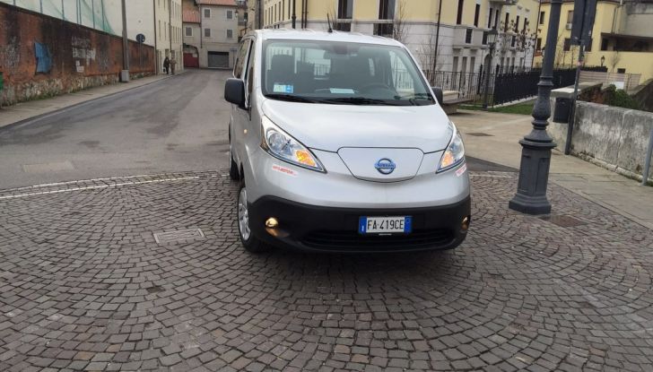 Nissan e-NV200 Combi Bus: la prova su strada dell’elettrico al 100% - Foto 18 di 20