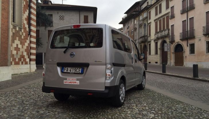 Nissan e-NV200 Combi Bus: la prova su strada dell’elettrico al 100% - Foto 19 di 20