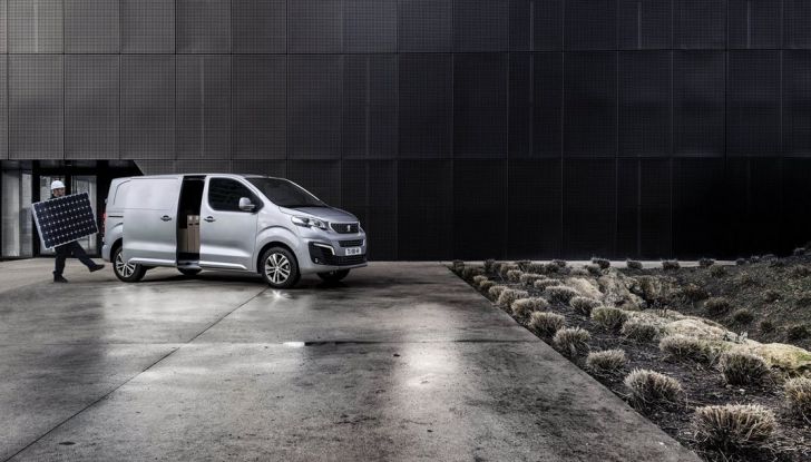 Nuovo Peugeot Expert, il marchio del Leone torna nel mercato dei veicoli commerciali - Foto 9 di 20