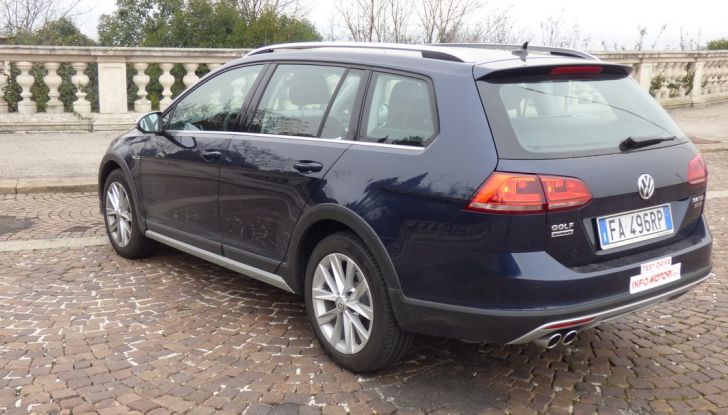 Volkswagen Golf Variant Alltrack 2.0 2016: Prova su strada, opinioni e prezzi - Foto 37 di 51