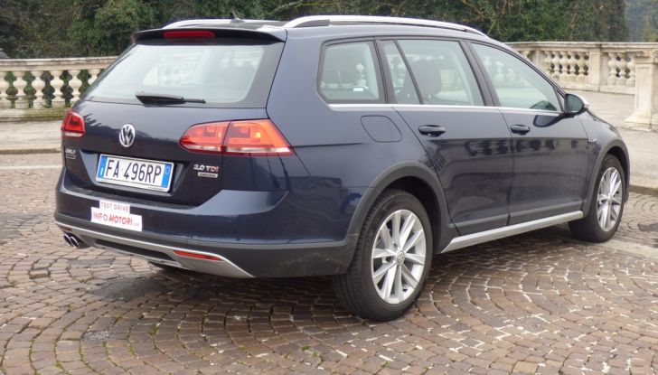 Volkswagen Golf Variant Alltrack 2.0 2016: Prova su strada, opinioni e prezzi - Foto 39 di 51