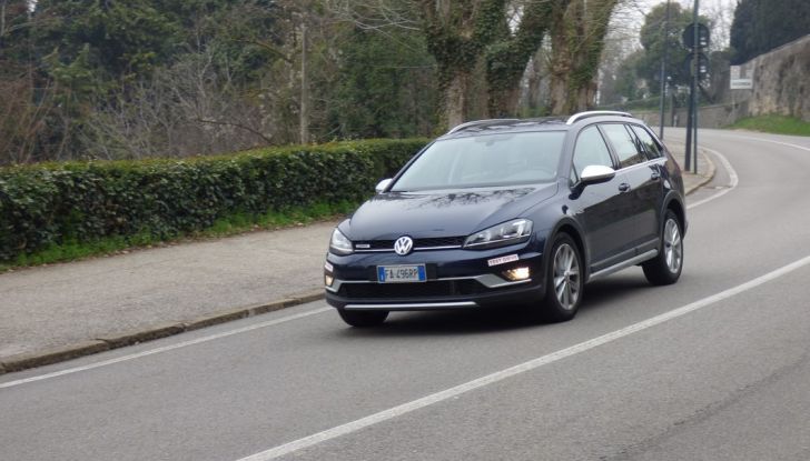 Volkswagen Golf Variant Alltrack 2.0 2016: Prova su strada, opinioni e prezzi - Foto 44 di 51