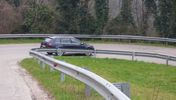 Volkswagen Golf Variant Alltrack 2.0 2016: Prova su strada, opinioni e prezzi - Foto 50 di 51