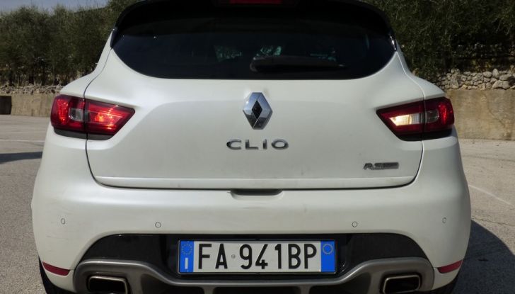 Renault Clio R.S. 220 EDC Trophy: prova su strada e prestazioni - Foto 17 di 37
