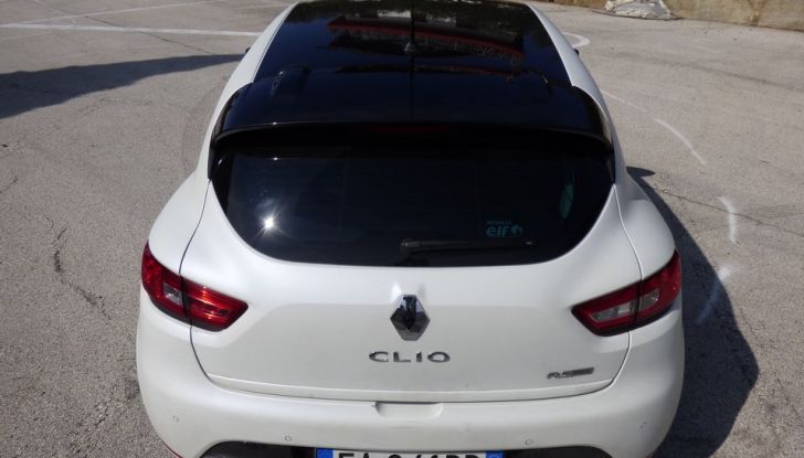 Renault Clio R.S. 220 EDC Trophy: prova su strada e prestazioni - Foto 25 di 37