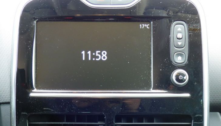 Renault Clio R.S. 220 EDC Trophy: prova su strada e prestazioni - Foto 31 di 37