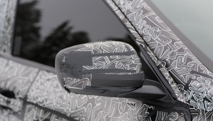 Renault Maxthon prime foto spia del nuovo SUV francese - Foto 14 di 22