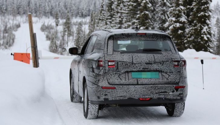Renault Maxthon prime foto spia del nuovo SUV francese - Foto 9 di 22