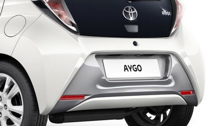 Toyota Aygo x-pure: la citycar per le donne - Foto 7 di 9