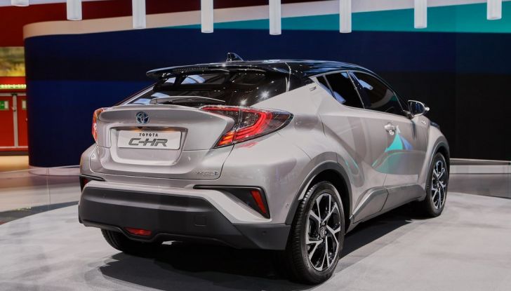 Toyota C-HR, potrebbe diventare la Auris Cross - Foto 14 di 18