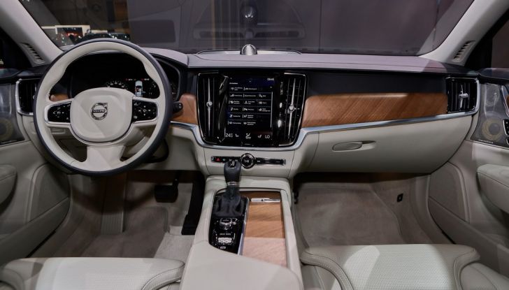 Nuova Volvo V90, motorizzazioni e dati ufficiali - Foto 9 di 12