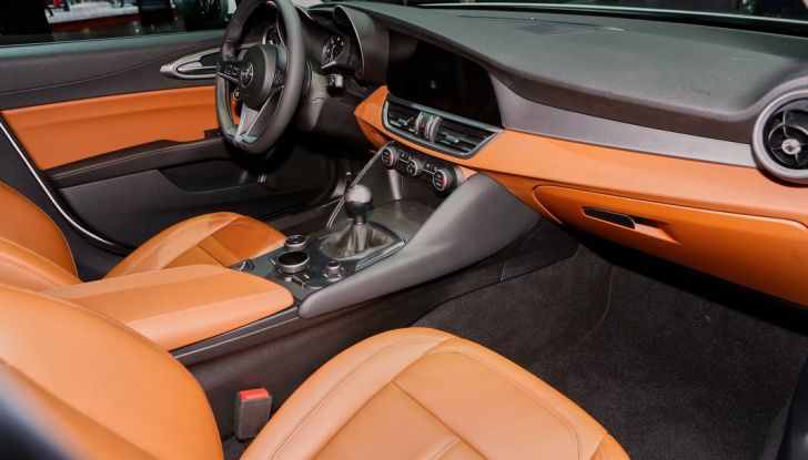 Alfa Romeo Giulia live Ginevra 2016