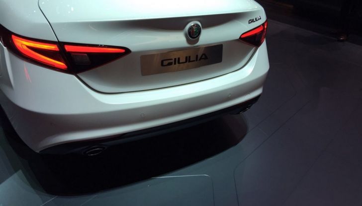 Alfa Romeo Giulia live Ginevra 2016