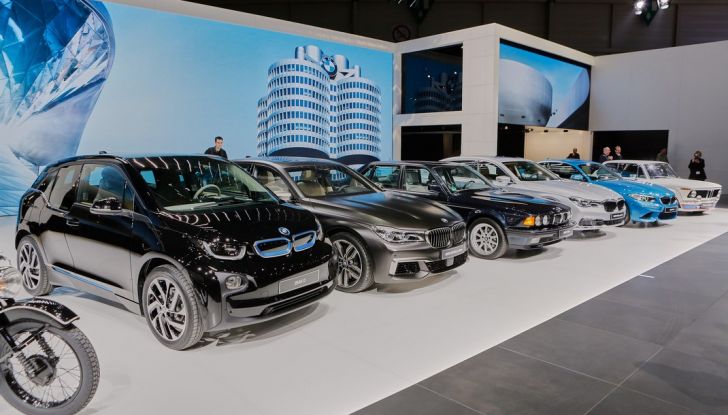 Nuova BMW M760Li xDrive - Foto 15 di 34