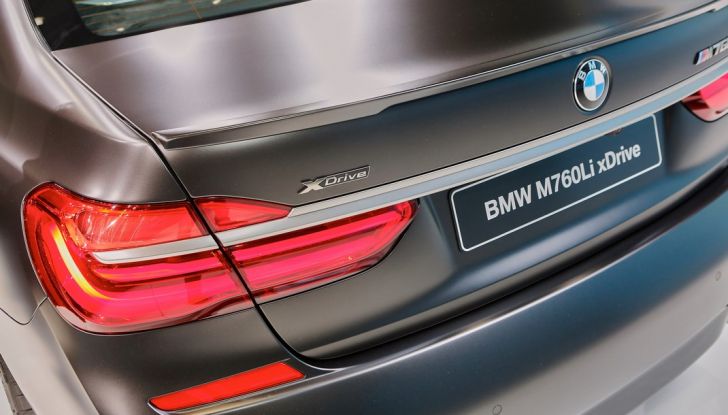 Nuova BMW M760Li xDrive - Foto 18 di 34