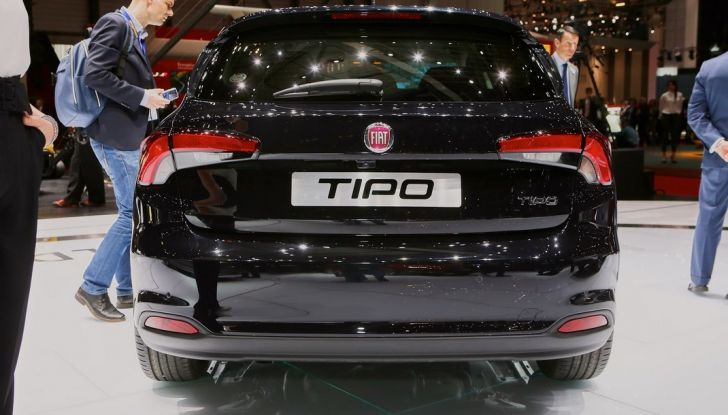 Fiat tipo 2 volumi live Ginevra 2016 posteriore.