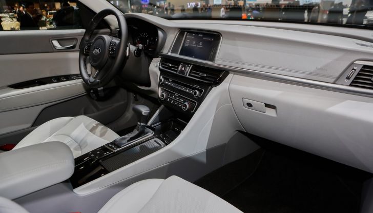 Kia Optima Sportswagon, la familiare di segmento D presentata in anteprima - Foto 10 di 12