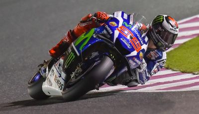 MotoGP: Lorenzo in pole in Qatar