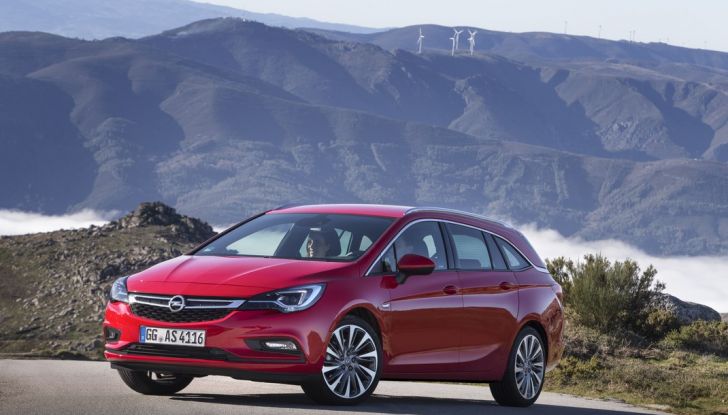 Nuova Opel Astra Sports Tourer prova su strada, informazioni e prezzi - Foto 26 di 40
