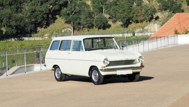 Nuova Opel Astra Sports Tourer prova su strada, informazioni e prezzi - Foto 8 di 40