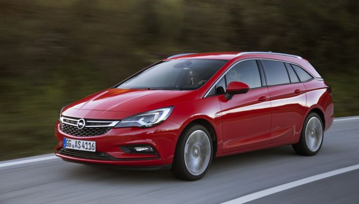 Nuova Opel Astra Sports Tourer prova su strada, informazioni e prezzi - Foto 14 di 40