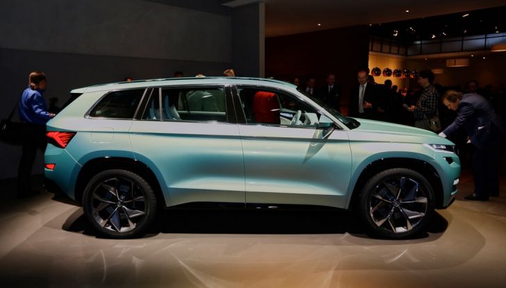 Skoda Vision S: ecco il concept del nuovo SUV - Foto 4 di 15