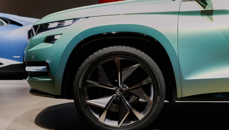 Skoda Vision S: ecco il concept del nuovo SUV - Foto 6 di 15