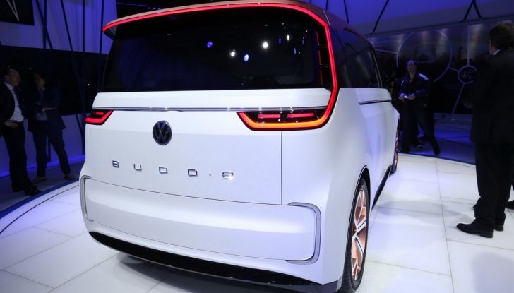 A volte ritornano: BUDD-e, il van di Volkswagen per l’hippie 2.0 - Foto 12 di 14