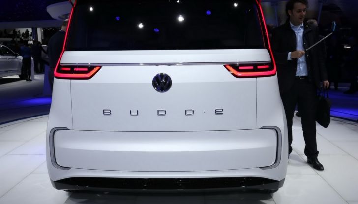 A volte ritornano: BUDD-e, il van di Volkswagen per l’hippie 2.0 - Foto 3 di 14