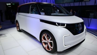 A volte ritornano: BUDD-e, il van di Volkswagen per l’hippie 2.0