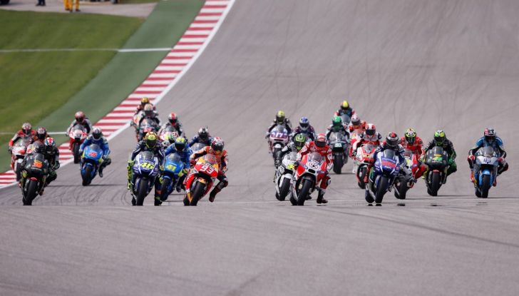 Orari MotoGP 2016 Austin, Texas: Marquez ricomincia da tre in diretta Sky e differita TV8 - Foto 1 di 32