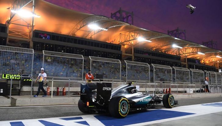 F1 Bahrain, qualifiche: Hamilton in pole. In seconda fila le Ferrari - Foto 4 di 11