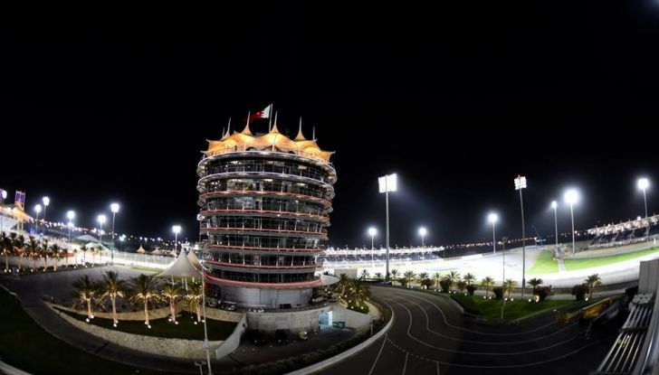 F1 Bahrain, qualifiche: Hamilton in pole. In seconda fila le Ferrari - Foto 1 di 11