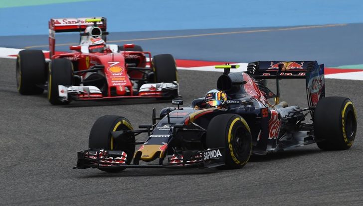 F1 Bahrain, qualifiche: Hamilton in pole. In seconda fila le Ferrari - Foto 3 di 11
