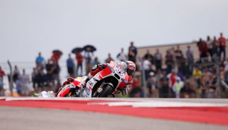 Orari MotoGP 2016 Austin, Texas: Marquez ricomincia da tre in diretta Sky e differita TV8 - Foto 13 di 32