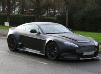 Aston Martin Vantage GT8, i primi test su strada nel Regno Unito