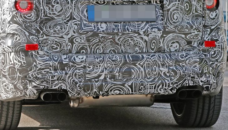 Nuova BMW X3 M: ecco le foto spia del suv sportivo - Foto 11 di 12