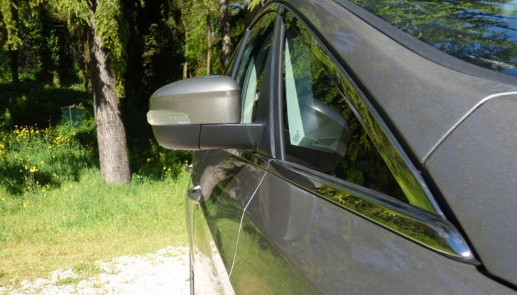 Ford S-Max TDCi 2.0 180 CV, prova su strada, dotazioni di serie e prezzi (15)