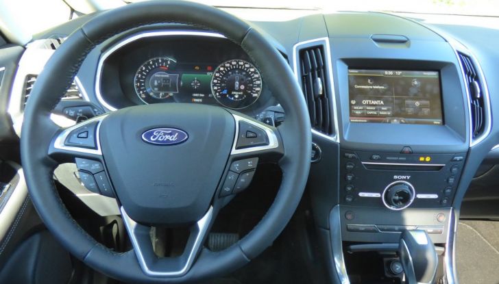 Ford S-Max TDCi 2.0 180 CV, prova su strada, dotazioni di serie e prezzi (26)