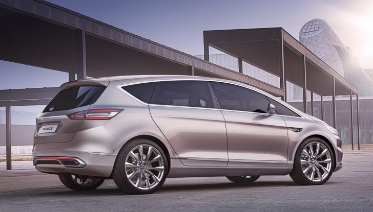 Ford S-Max Vignale, laterale.